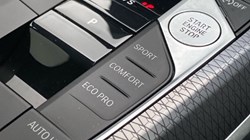 2025 (25) BMW 3 SERIES 320i M Sport 4dr Step Auto 5009011