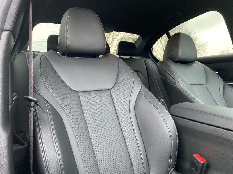 2025 (25) BMW 3 SERIES 320i M Sport 4dr Step Auto 5009016