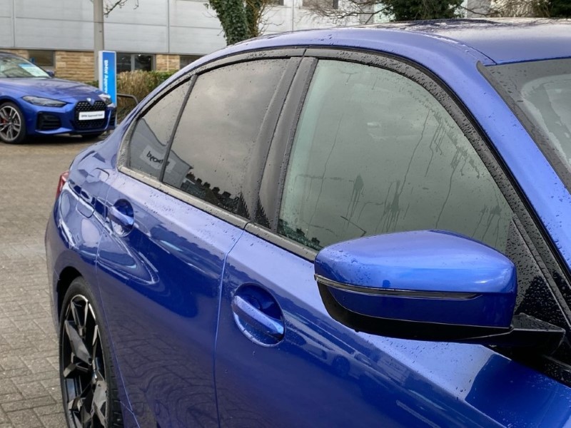 2025 (25) BMW 3 SERIES 320i M Sport 4dr Step Auto 5009040