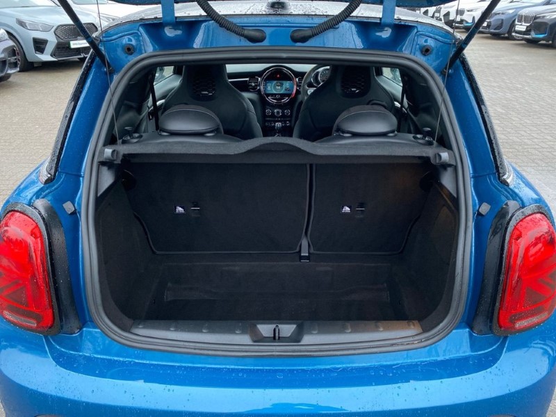 2022 (71) MINI HATCHBACK 1.5 Cooper Sport 3dr 5033175