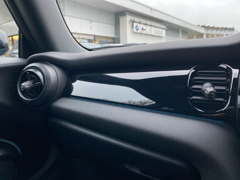 2022 (71) MINI HATCHBACK 1.5 Cooper Sport 3dr 5033192