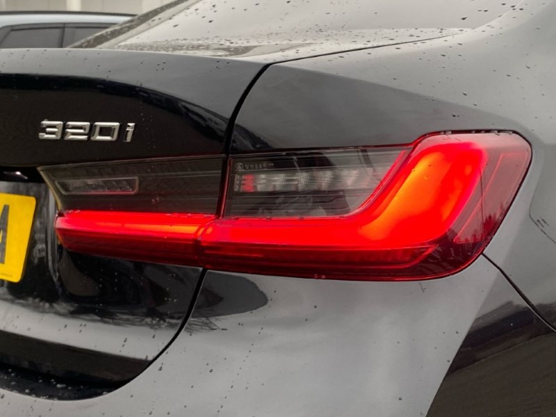 2024 (74) BMW 3 SERIES 320i M Sport 4dr Step Auto 5016248