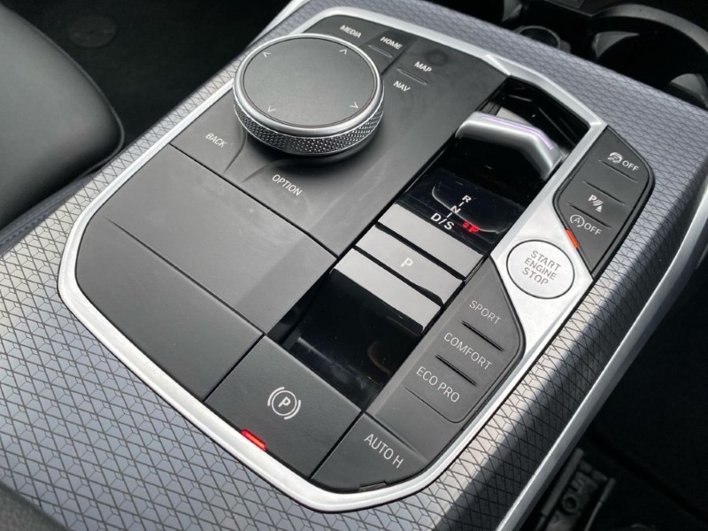 2024 (74) BMW 3 SERIES 320i M Sport 4dr Step Auto 5016213