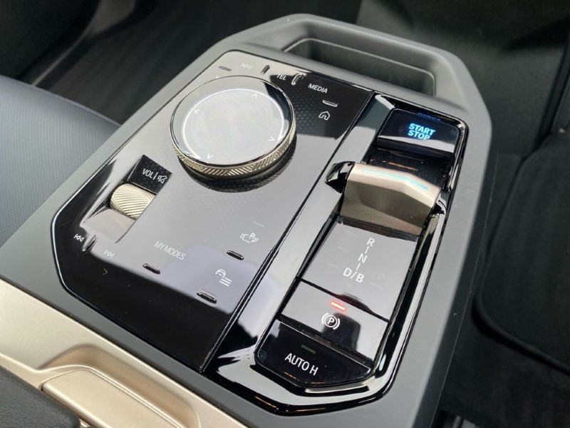 2023 (73) BMW iX 240kW xDrive40 M Sport 76.6kWh 5dr Auto 5023666