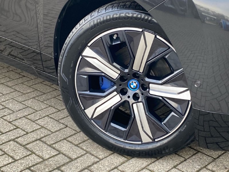 2023 (73) BMW iX 240kW xDrive40 M Sport 76.6kWh 5dr Auto 5023697