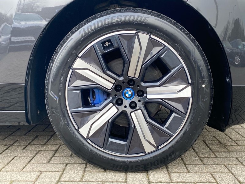 2023 (73) BMW iX 240kW xDrive40 M Sport 76.6kWh 5dr Auto 5023670