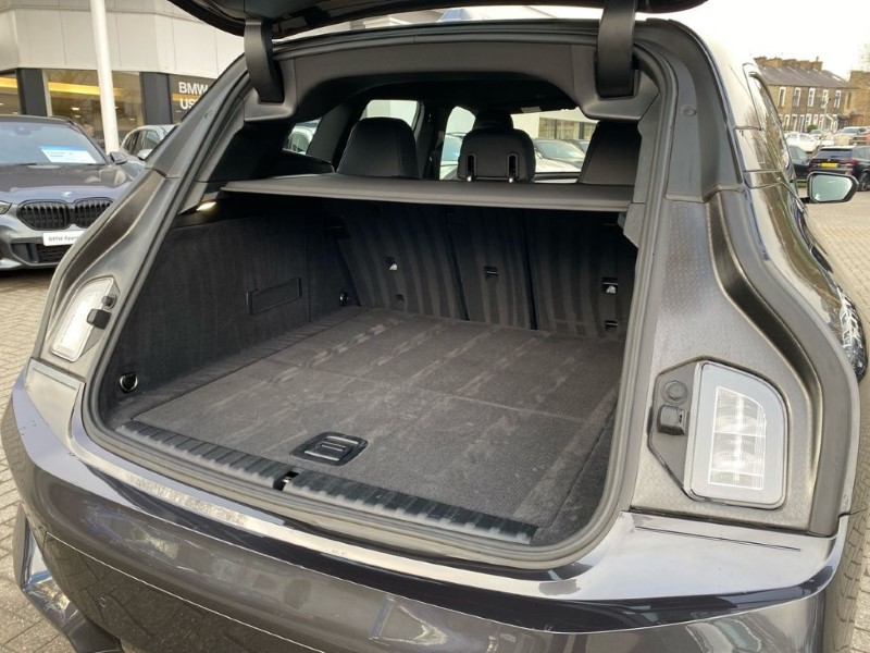 2023 (73) BMW iX 240kW xDrive40 M Sport 76.6kWh 5dr Auto 5023692
