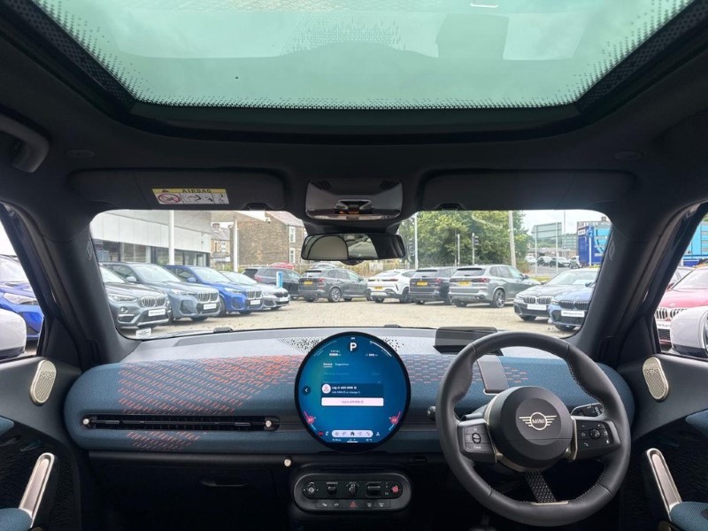 2026 (75) MINI ACEMAN 160kW SE Exclusive 54kWh 5dr Auto 5649932