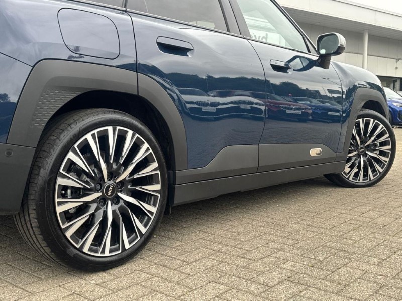 2026 (75) MINI ACEMAN 160kW SE Exclusive 54kWh 5dr Auto 5649959