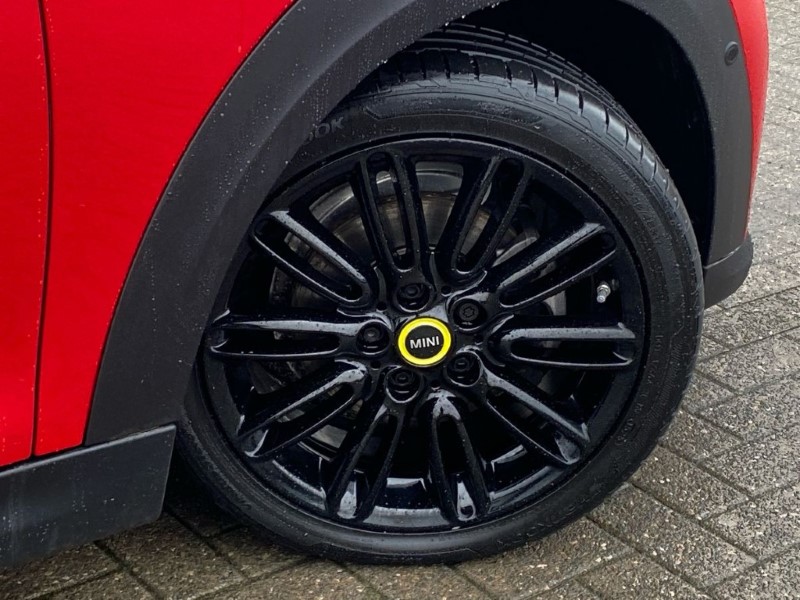 2024 (73) MINI HATCHBACK 135kW Cooper S Level 3 33kWh 3dr Auto 5032956