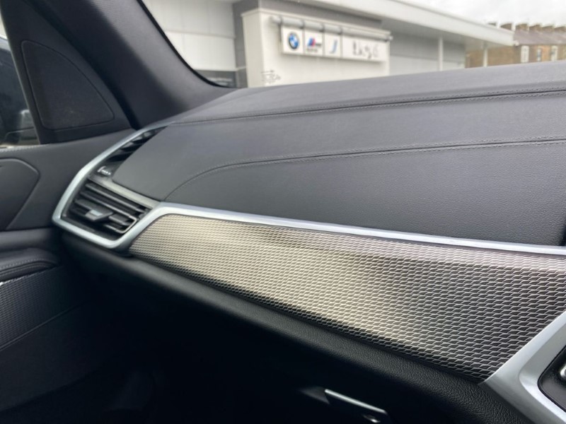 2022 (22) BMW X5 xDrive30d MHT M Sport 5dr Auto 5099739