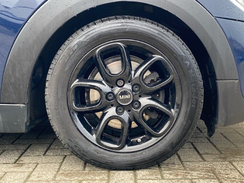 2019 (19) MINI HATCHBACK 1.5 Cooper Classic II 3dr Auto 5053586