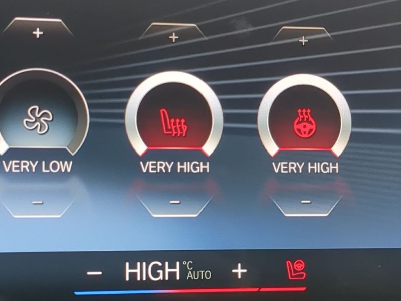 2021 (71) BMW iX 240kW xDrive40 M Sport 76.6kWh 5dr Auto 5051110