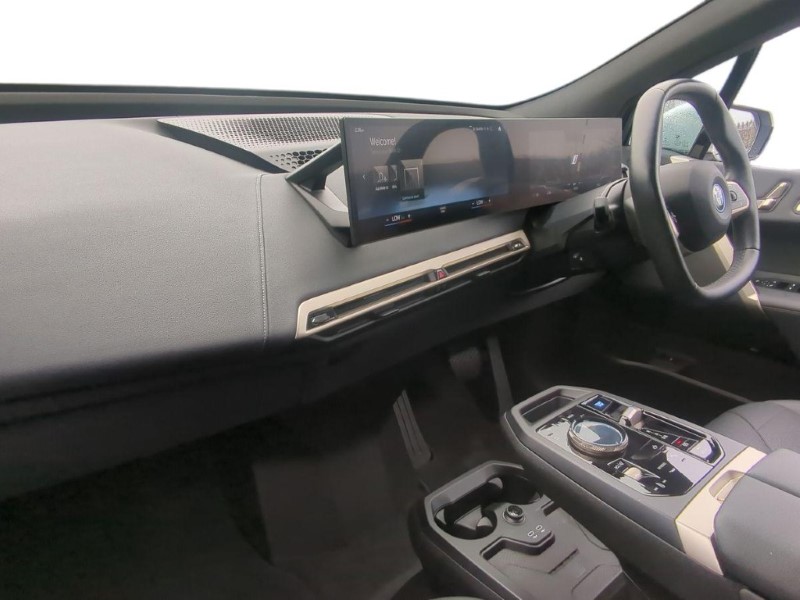 2021 (71) BMW iX 240kW xDrive40 M Sport 76.6kWh 5dr Auto 5051084