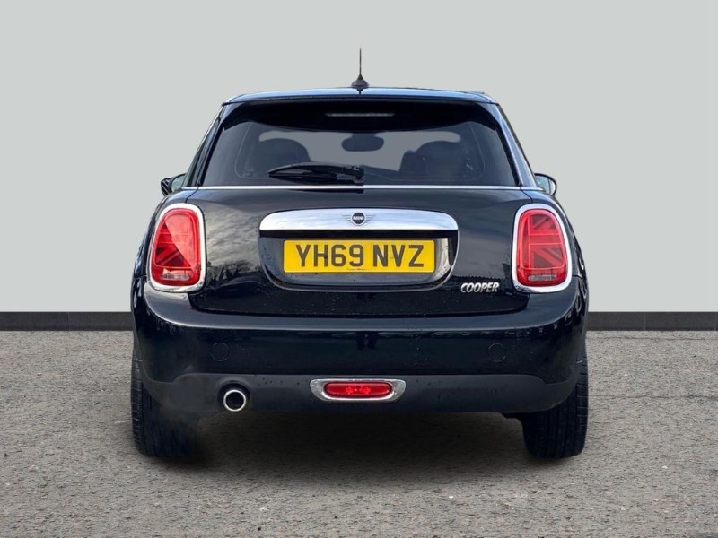 2019 (69) MINI HATCHBACK 1.5 Cooper Exclusive II 5dr Auto 5061703