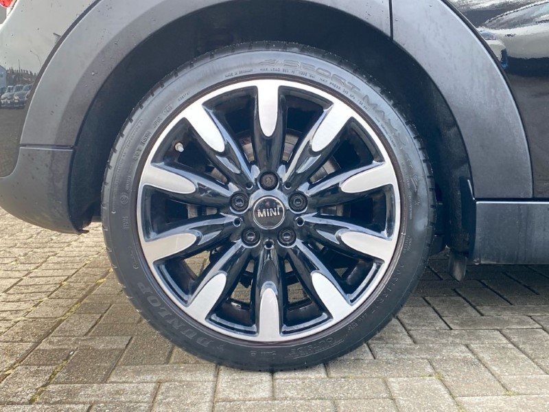 2019 (69) MINI HATCHBACK 1.5 Cooper Exclusive II 5dr Auto 5061702