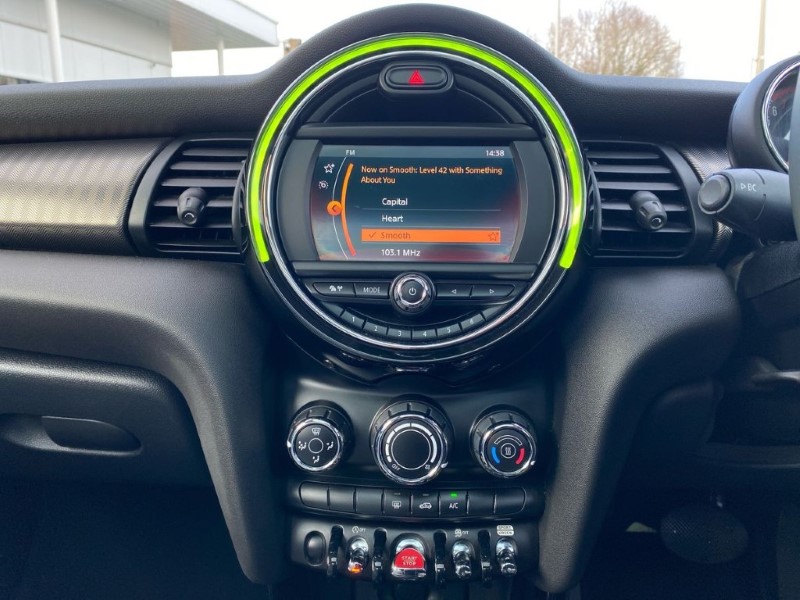 2019 (69) MINI HATCHBACK 1.5 Cooper Exclusive II 5dr Auto 5061696