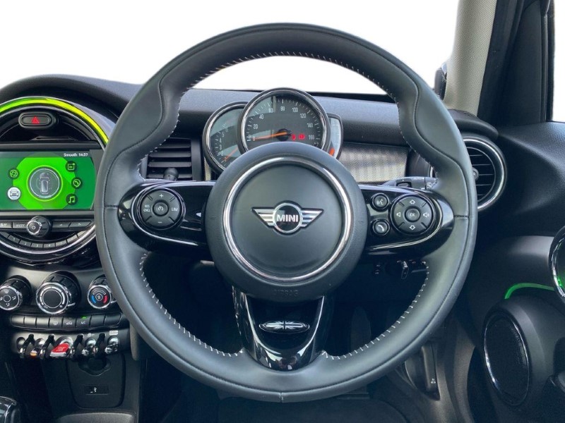 2019 (69) MINI HATCHBACK 1.5 Cooper Exclusive II 5dr Auto 5061693