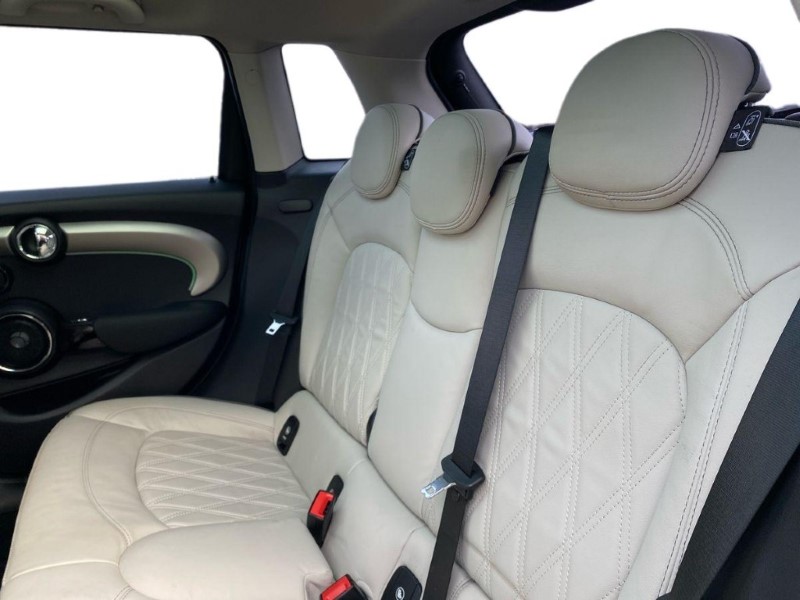 2019 (69) MINI HATCHBACK 1.5 Cooper Exclusive II 5dr Auto 5061700