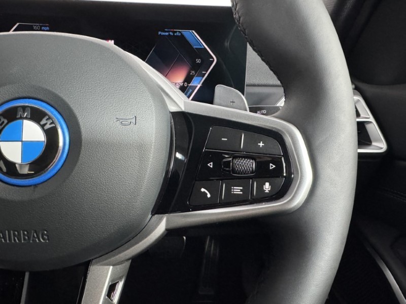 2026 (75) BMW 3 SERIES 330e 22.3 kWh M Sport 4dr Step Auto [Pro Pack] 5091058