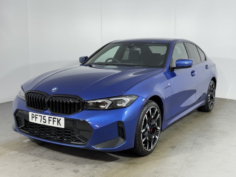 2026 (75) BMW 3 SERIES 330e 22.3 kWh M Sport 4dr Step Auto [Pro Pack] 5091077