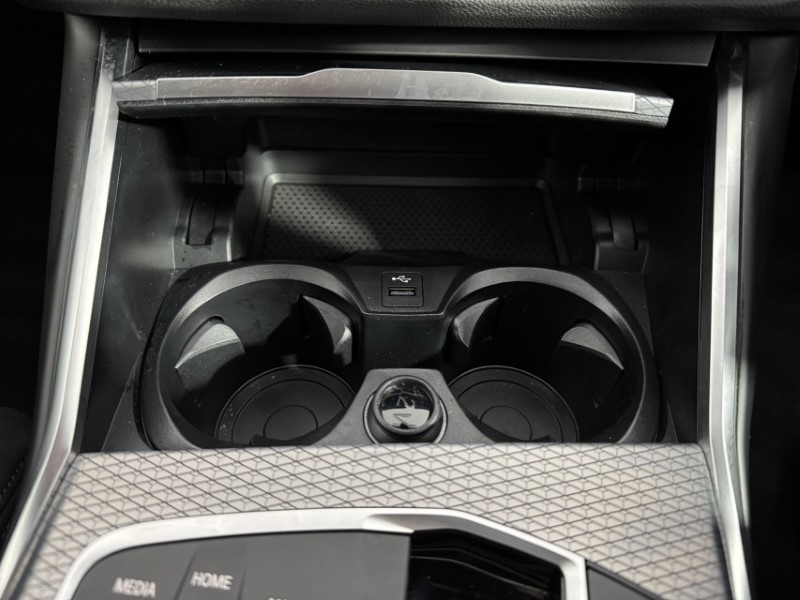 2026 (75) BMW 3 SERIES 330e 22.3 kWh M Sport 4dr Step Auto [Pro Pack] 5091063