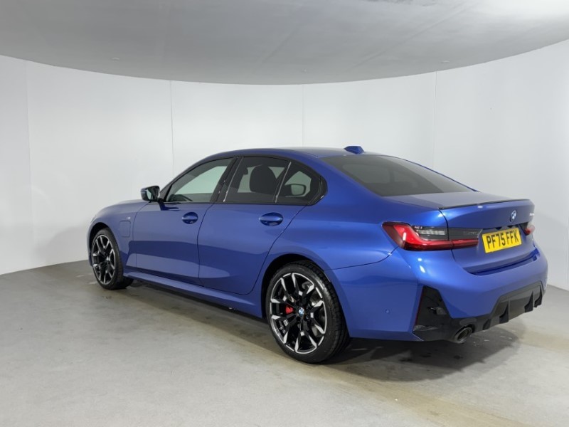 2026 (75) BMW 3 SERIES 330e 22.3 kWh M Sport 4dr Step Auto [Pro Pack] 5091082