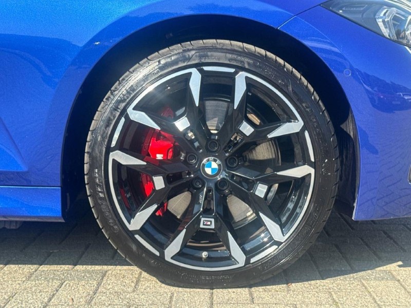 2026 (75) BMW 3 SERIES 330e 22.3 kWh M Sport 4dr Step Auto [Pro Pack] 5588287