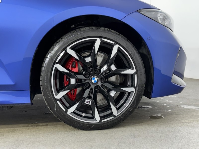 2026 (75) BMW 3 SERIES 330e 22.3 kWh M Sport 4dr Step Auto [Pro Pack] 5091054