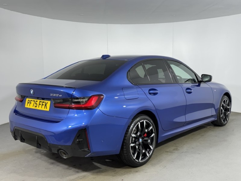 2026 (75) BMW 3 SERIES 330e 22.3 kWh M Sport 4dr Step Auto [Pro Pack] 5091087