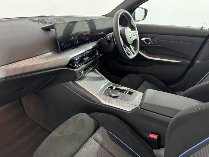 2026 (75) BMW 3 SERIES 330e 22.3 kWh M Sport 4dr Step Auto [Pro Pack] 5091047