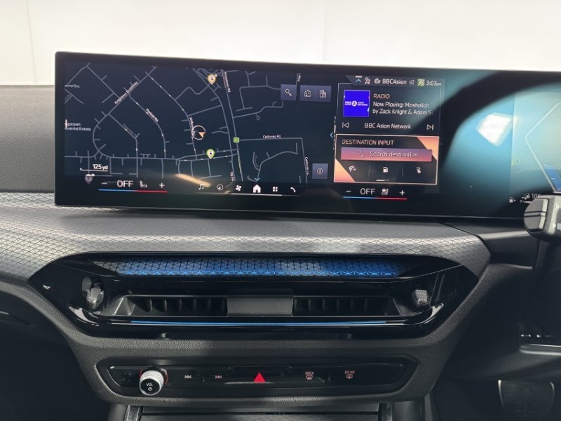 2026 (75) BMW 3 SERIES 330e 22.3 kWh M Sport 4dr Step Auto [Pro Pack] 5091048