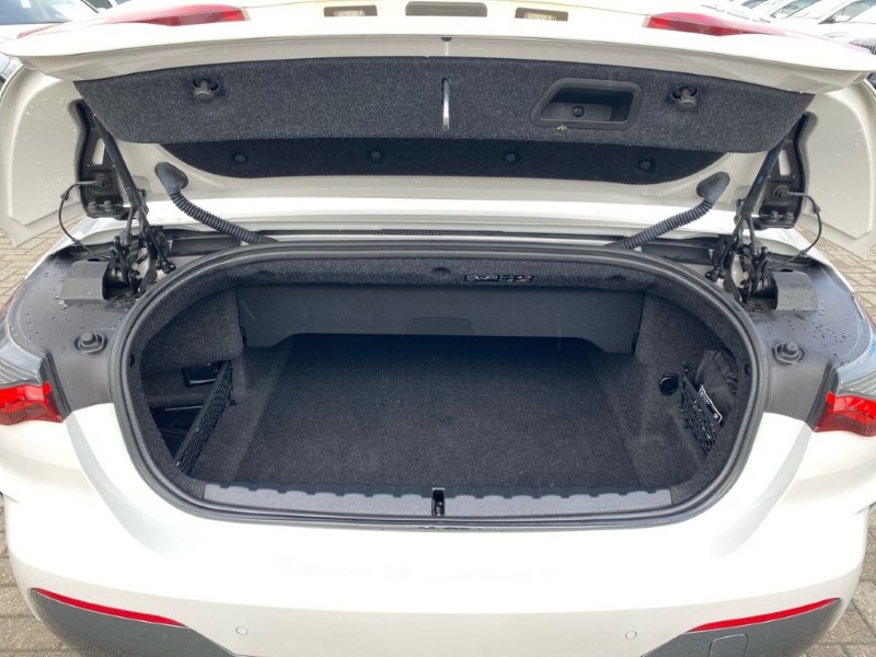 2021 (21) BMW 4 SERIES 420d MHT M Sport 2dr Step Auto 5038030