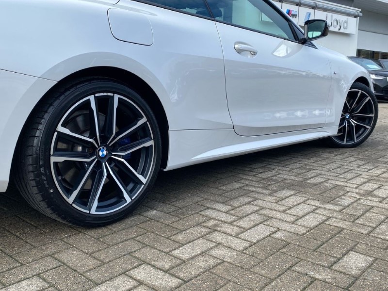 2021 (21) BMW 4 SERIES 420d MHT M Sport 2dr Step Auto 5038065