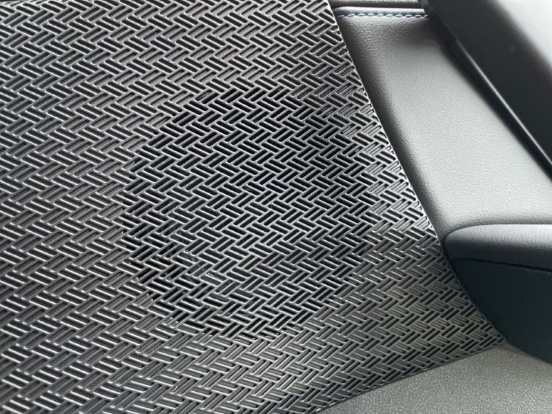 2025 (75) BMW iX2 150kW eDrive20 Shadow Edition 65kWh 5dr Auto 5041333