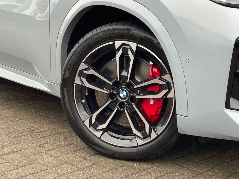 2025 (75) BMW iX2 150kW eDrive20 Shadow Edition 65kWh 5dr Auto 5024333