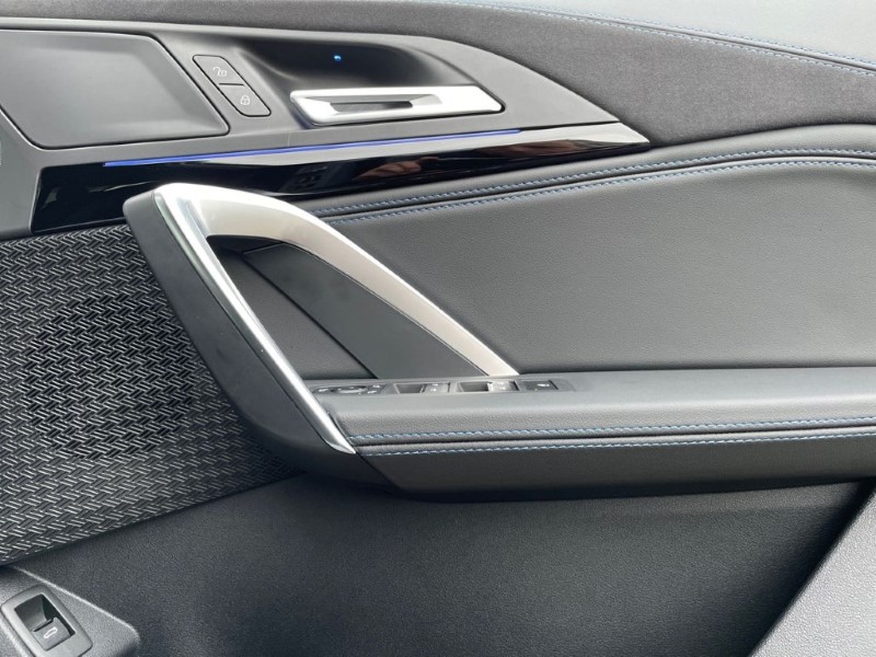 2025 (75) BMW iX2 150kW eDrive20 Shadow Edition 65kWh 5dr Auto 5024312