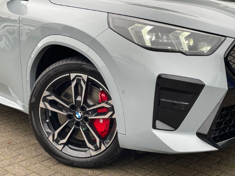 2025 (75) BMW iX2 150kW eDrive20 Shadow Edition 65kWh 5dr Auto 5024330