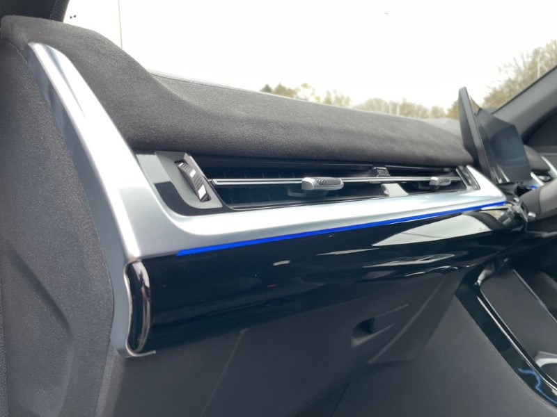 2025 (75) BMW iX2 150kW eDrive20 Shadow Edition 65kWh 5dr Auto 5024323