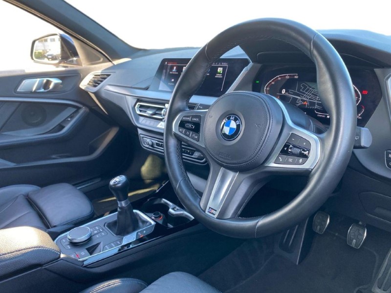 2022 (71) BMW 1 SERIES 116d M Sport 5dr 5133532