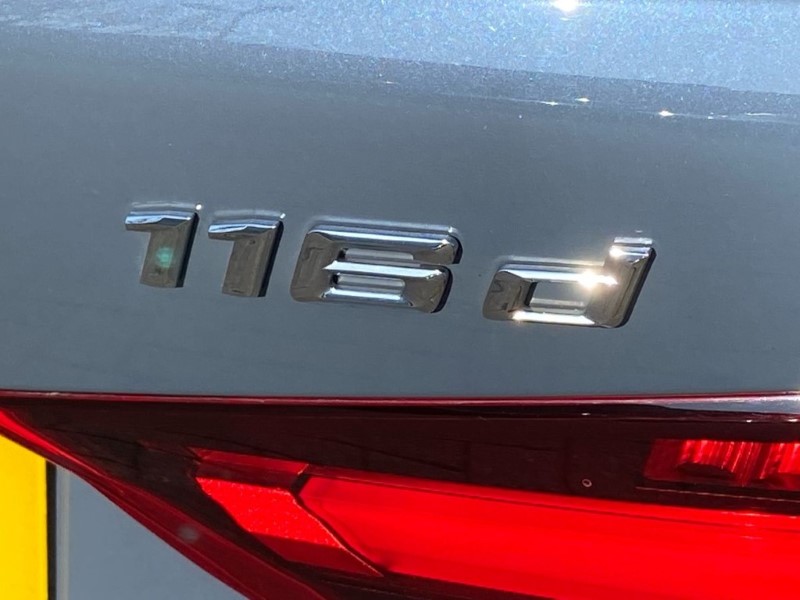 2022 (71) BMW 1 SERIES 116d M Sport 5dr 5133569