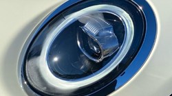 2019 (19) MINI HATCHBACK 2.0 Cooper S Classic II 5dr Auto 5063860