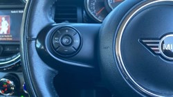 2019 (19) MINI HATCHBACK 2.0 Cooper S Classic II 5dr Auto 5063836