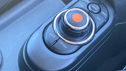 2019 (19) MINI HATCHBACK 2.0 Cooper S Classic II 5dr Auto 5063853