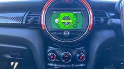 2019 (19) MINI HATCHBACK 2.0 Cooper S Classic II 5dr Auto 5063844
