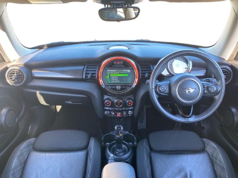 2019 (19) MINI HATCHBACK 2.0 Cooper S Classic II 5dr Auto 5063823