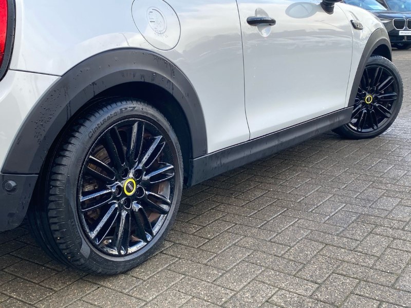 2022 (22) MINI HATCHBACK 135kW Cooper S Level 2 33kWh 3dr Auto 5065909