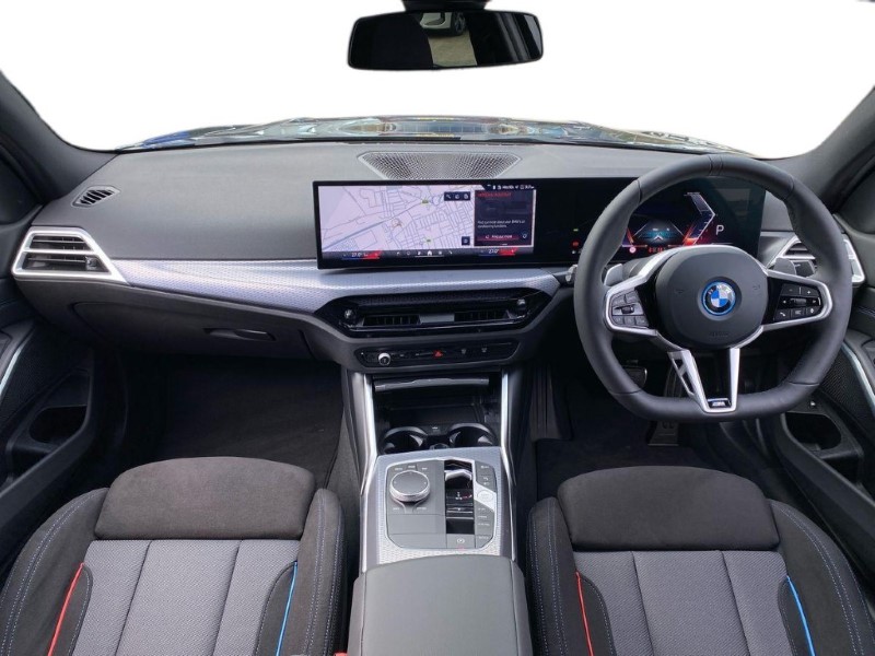 2026 (75) BMW 3 SERIES 330e 22.3 kWh M Sport 4dr Step Auto [Pro Pack] 5078065