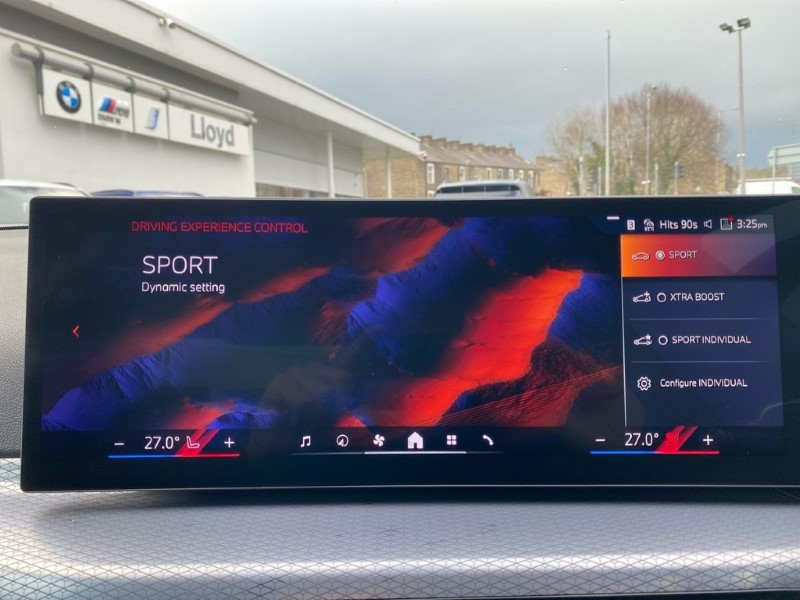 2026 (75) BMW 3 SERIES 330e 22.3 kWh M Sport 4dr Step Auto [Pro Pack] 5078091
