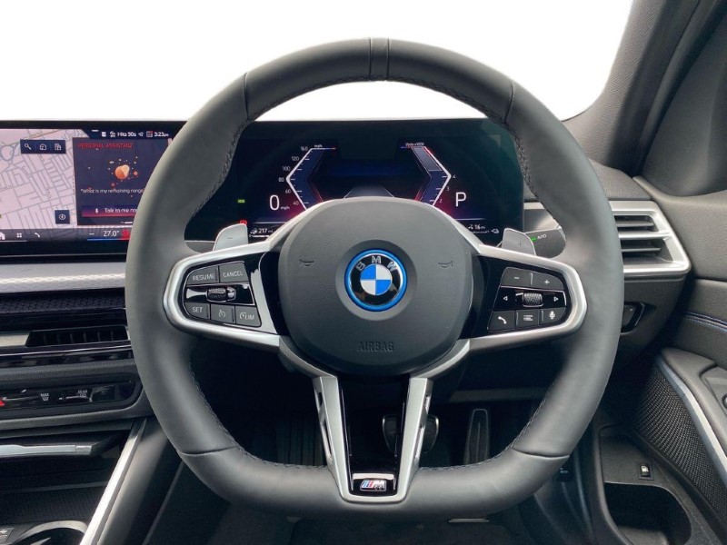2026 (75) BMW 3 SERIES 330e 22.3 kWh M Sport 4dr Step Auto [Pro Pack] 5078066